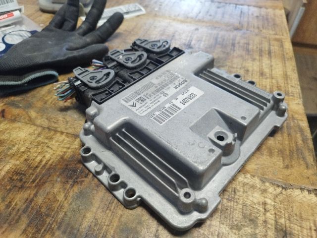 bontott CITROËN C4 Motorvezérlő