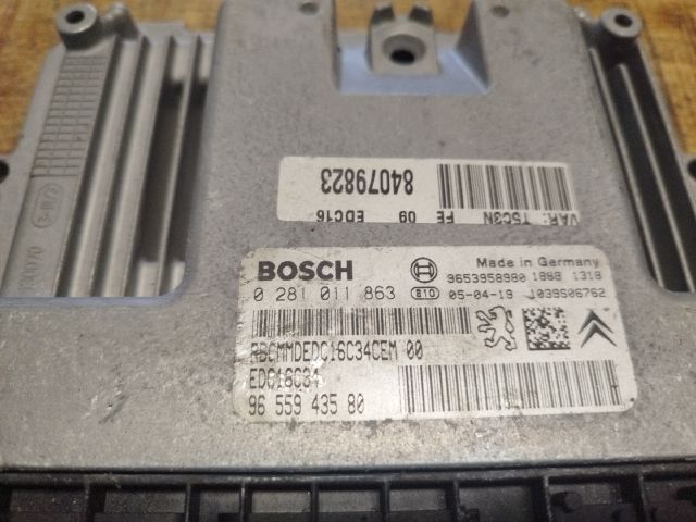 bontott CITROËN C4 Motorvezérlő