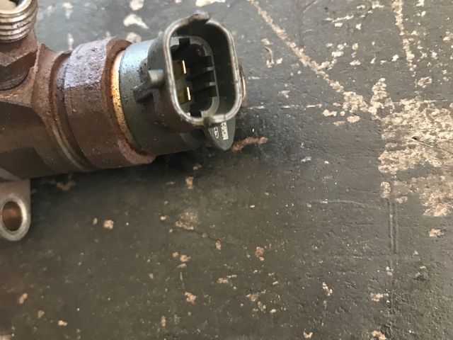 bontott CITROËN C4 Porlasztó (1 db)