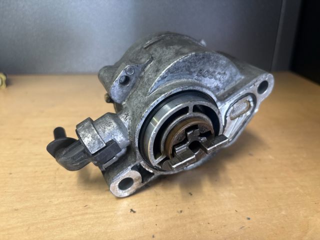 bontott CITROËN C4 Vákumpumpa