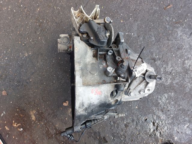 bontott CITROËN C4 Váltó (Mechanikus)