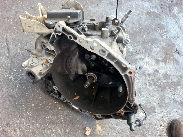 bontott CITROËN C4 Váltó (Mechanikus)