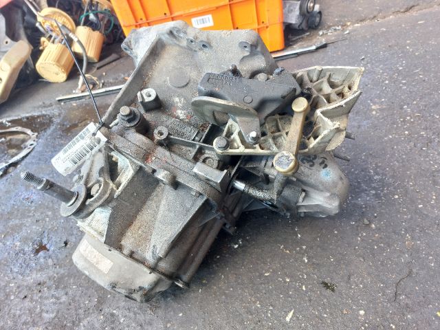 bontott CITROËN C4 Váltó (Mechanikus)
