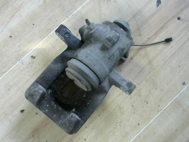 bontott CITROËN C4 Jobb hátsó Féknyereg Munkahengerrel