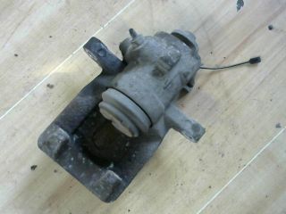 bontott CITROËN C4 Jobb hátsó Féknyereg Munkahengerrel