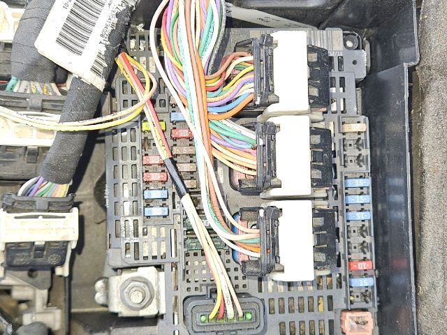 bontott CITROËN C4 Biztosítéktábla Motortér