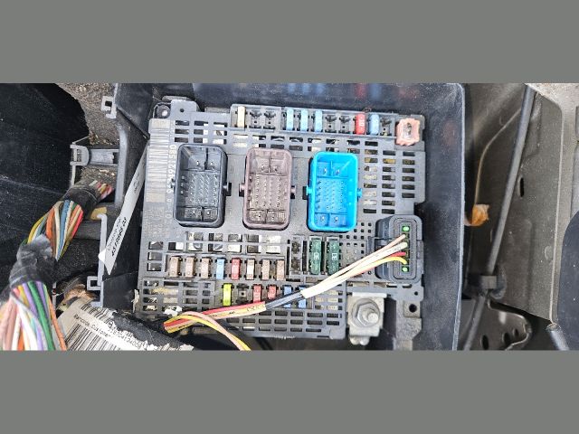 bontott CITROËN C4 Biztosítéktábla Motortér