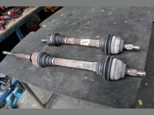 bontott CITROËN C4 Jobb Féltengely