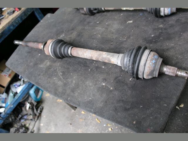 bontott CITROËN C4 Jobb Féltengely