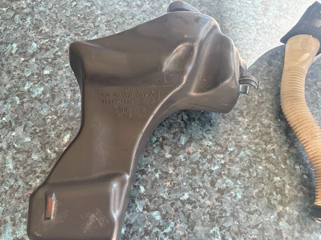 bontott CITROËN C4 Ablakmosó Tartály