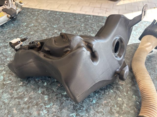 bontott CITROËN C4 Ablakmosó Tartály