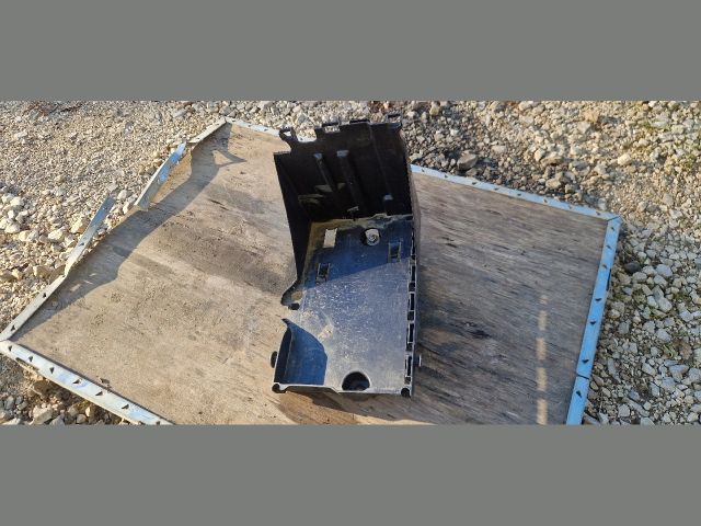 bontott CITROËN C4 Akkumulátor Tartó