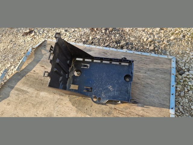 bontott CITROËN C4 Akkumulátor Tartó