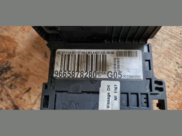 bontott CITROËN C4 Akkumulátor Vezérlő Panel