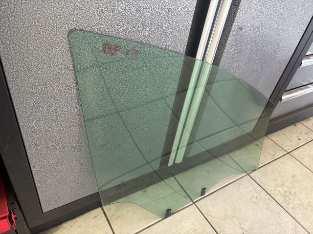 bontott CITROËN C4 Bal első Ablak