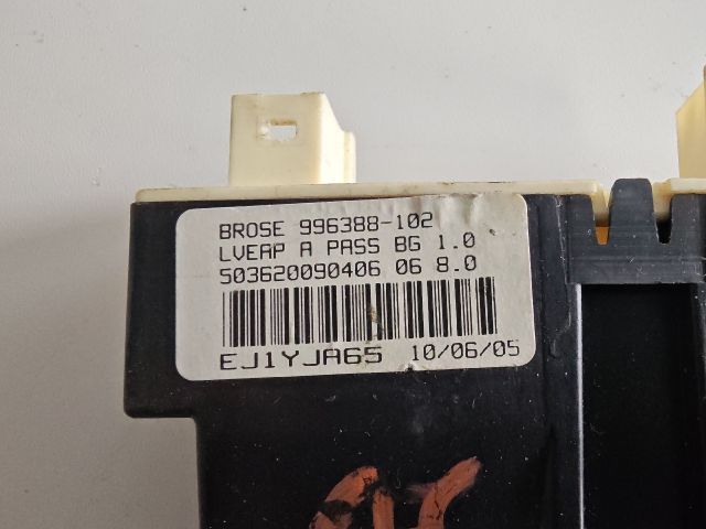 bontott CITROËN C4 Bal első Ablakemelő Motor