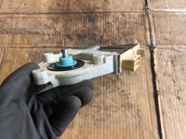 bontott CITROËN C4 Bal első Ablakemelő Motor