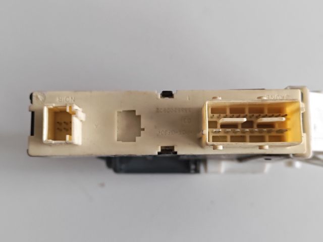 bontott CITROËN C4 Bal első Ablakemelő Motor