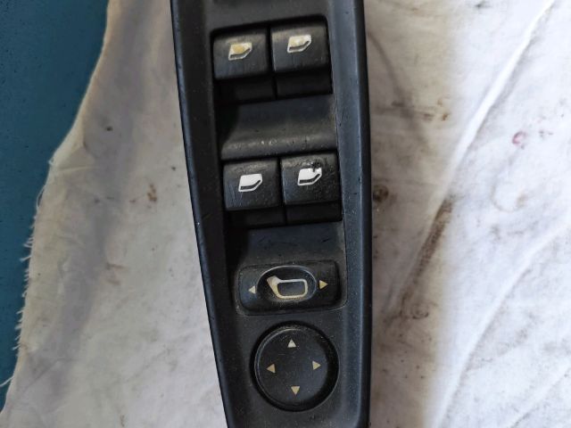 bontott CITROËN C4 Bal első Ablakemelő Szerkezet (Elektromos)