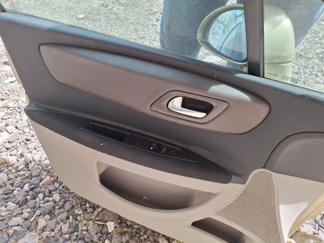 bontott CITROËN C4 Bal első Ajtó (Részeivel)