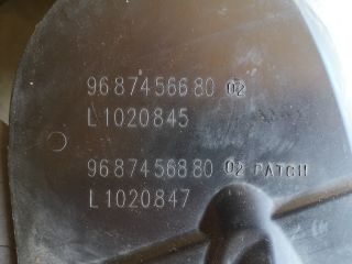 bontott CITROËN C4 Bal első Dobbetét (Kerékjárati, Műanyag)