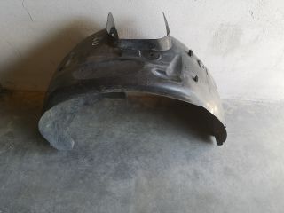 bontott CITROËN C4 Bal első Dobbetét (Kerékjárati, Műanyag)