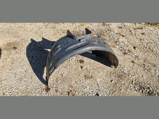 bontott CITROËN C4 Bal első Első Dobbetét (Kerékjárati, Műanyag)