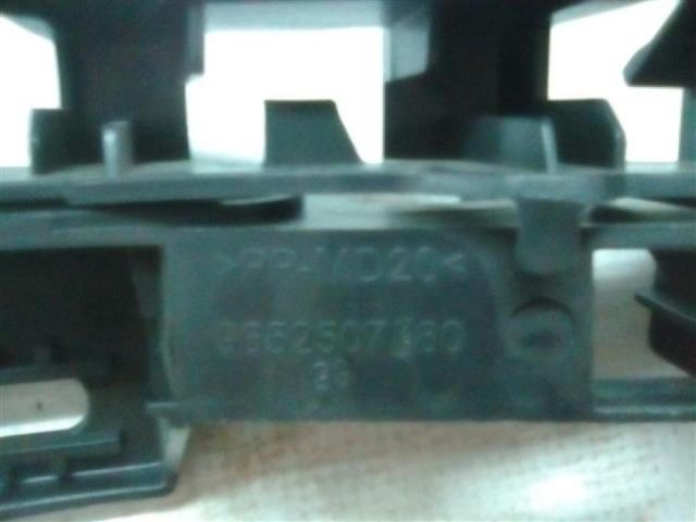 bontott CITROËN C4 Bal első Lökhárító Tartó (Műanyag)