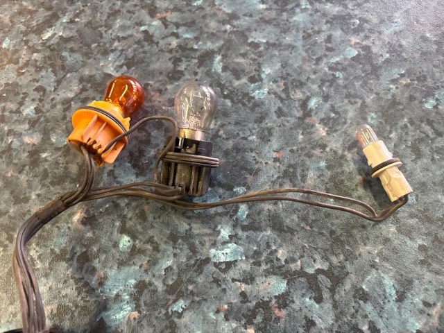 bontott CITROËN C4 Bal Hátsó Lámpa Foglalat