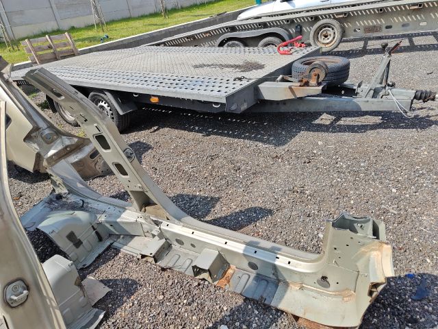 bontott CITROËN C4 Bal Küszöb