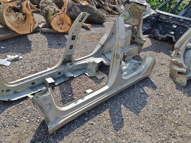 bontott CITROËN C4 Bal Küszöb