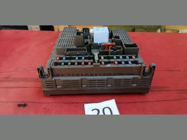 bontott CITROËN C4 Biztosítéktábla Utastér