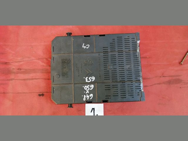 bontott CITROËN C4 Biztosítéktábla Utastér