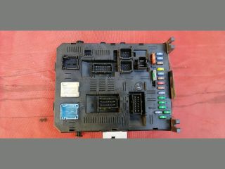 bontott CITROËN C4 Biztosítéktábla Utastér