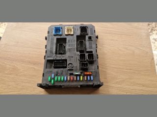 bontott CITROËN C4 Biztosítéktábla Utastér