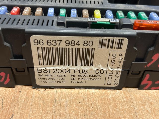 bontott CITROËN C4 Biztosítéktábla Utastér