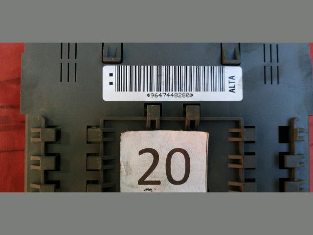 bontott CITROËN C4 Biztosítéktábla Utastér