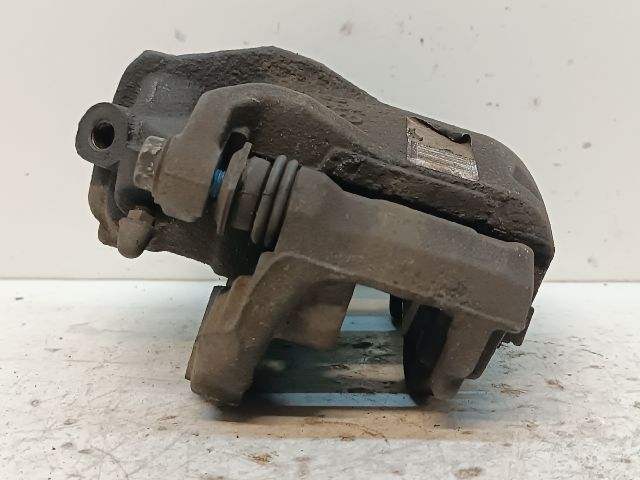 bontott CITROËN C4 CACTUS Jobb első Féknyereg Munkahengerrel