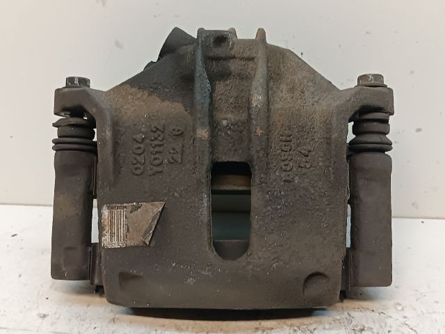 bontott CITROËN C4 CACTUS Jobb első Féknyereg Munkahengerrel