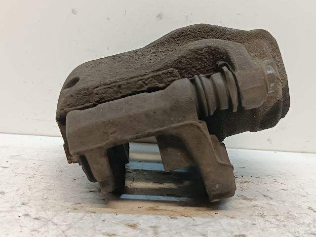 bontott CITROËN C4 CACTUS Jobb első Féknyereg Munkahengerrel