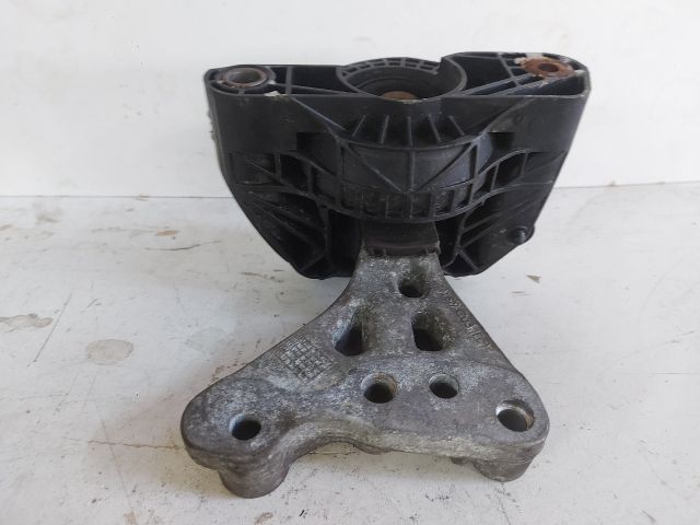bontott CITROËN C4 CACTUS Motor Tartó Bak (Fém)