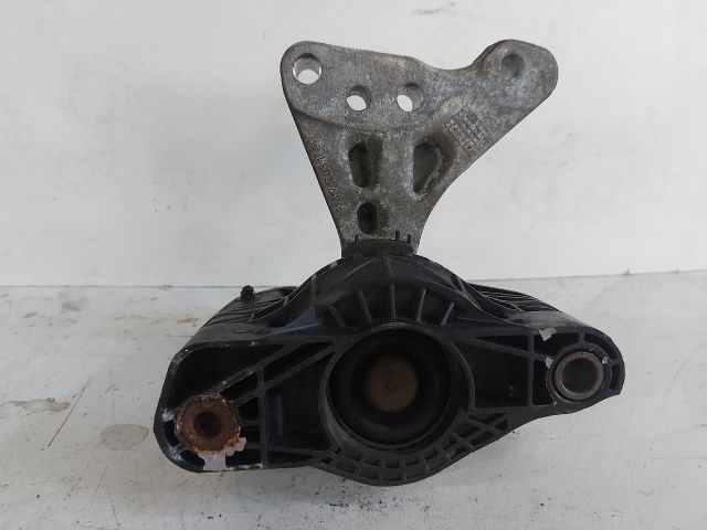 bontott CITROËN C4 CACTUS Motor Tartó Bak (Fém)