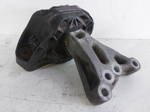 bontott CITROËN C4 CACTUS Motor Tartó Bak (Fém)