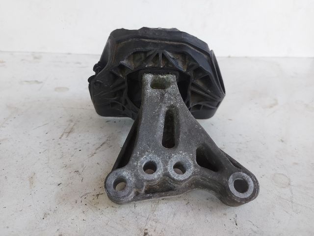 bontott CITROËN C4 CACTUS Motor Tartó Bak (Fém)