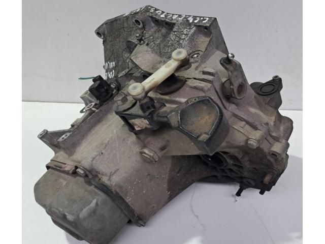 bontott CITROËN C4 CACTUS Váltó (Mechanikus)