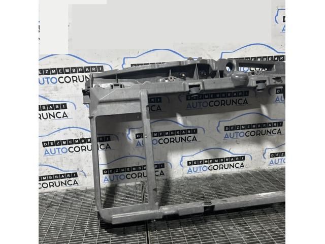 bontott CITROËN C4 CACTUS Homlokfal (Üres lemez)