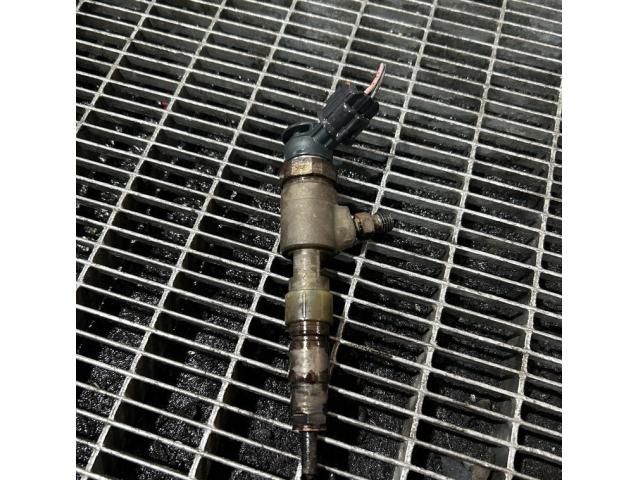 bontott CITROËN C4 CACTUS Porlasztó (1 db)