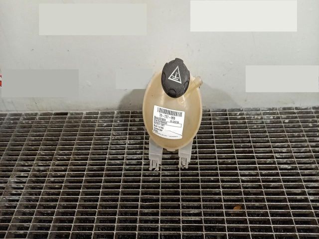 bontott CITROËN C4 CACTUS Kiegyenlítő Tartály