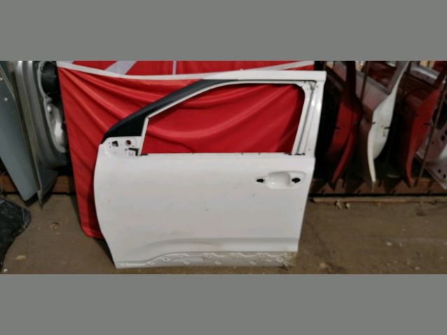 bontott CITROËN C4 CACTUS Bal első Ajtó (Üres lemez)