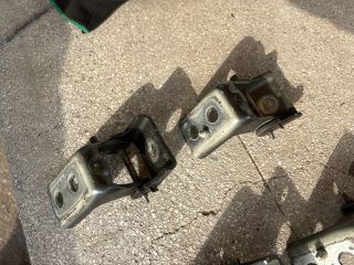 bontott CITROËN C4 CACTUS Bal első Zsanér